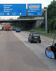 Mit 2 Bussen ging es nach Bremen